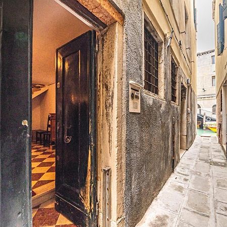 Апартаменты Casa Vescovo, Free Wi-Fi Near San Marco Square Венеция Экстерьер фото