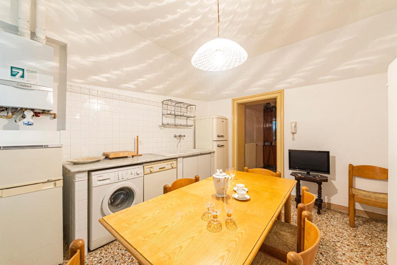 Апартаменты Casa Vescovo, Free Wi-Fi Near San Marco Square Венеция Экстерьер фото